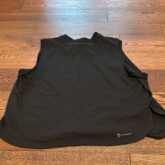 Adidas Black Sleevelss workout top - Picture 3 of 3